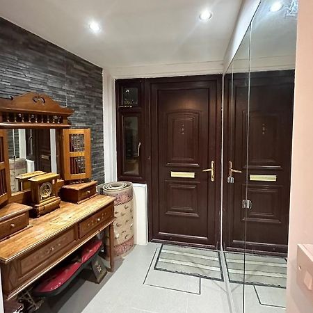 London Charm - Comfortable Room In Spacious House Ngoại thất bức ảnh