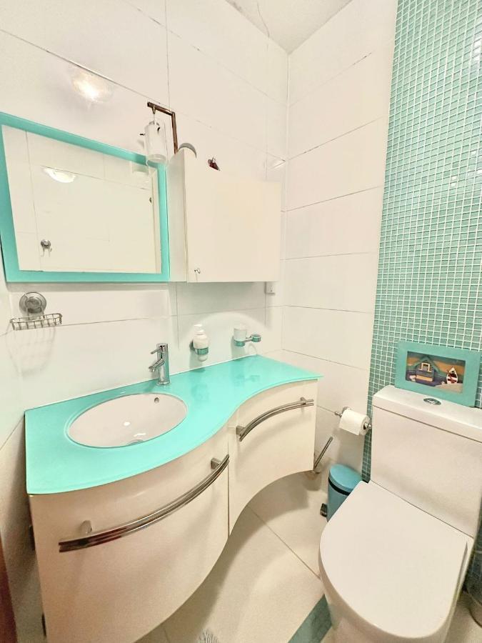 London Charm - Comfortable Room In Spacious House Ngoại thất bức ảnh